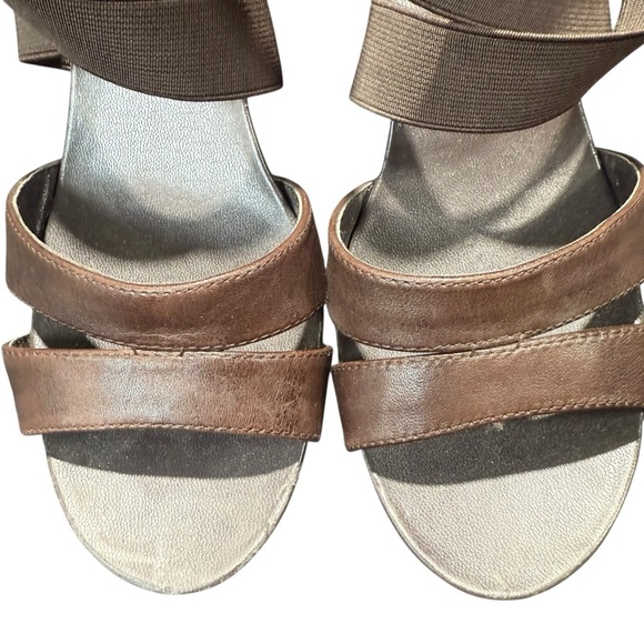 Polo by Ralph Lauren Tan Strappy Sandals - Picture 4 of 9